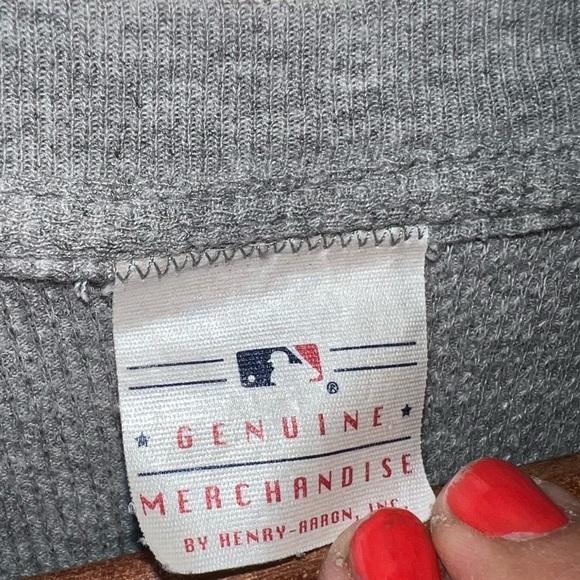 MLB Genuine Merchandise Vintage Gray Waffle Knit Cleveland Indians Tee Size Lg - Picture 6 of 6